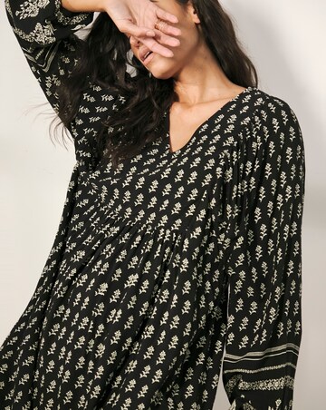 Border Print Batwing Smock Maxi Dress