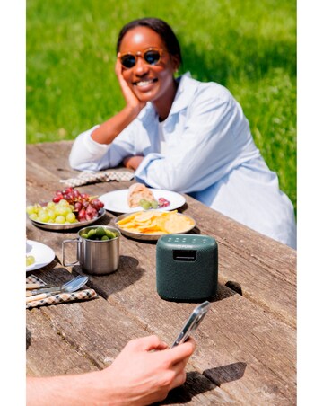 Pure Woodland Outdoor Bluetooth & Radio Speaker Green