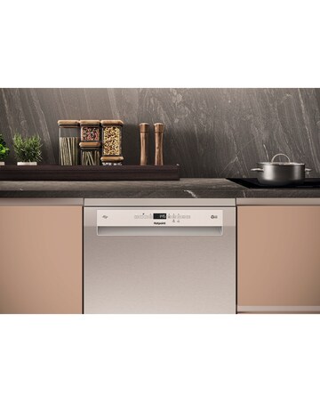 Hotpoint Maxi Space H7FHP43XUK Full Size Dishwasher 15 Place Silver + Install