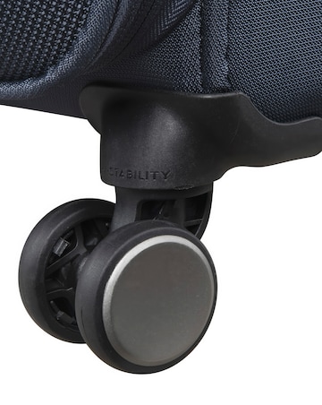 IT Luggage Teleported Medium Suitcase