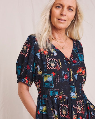 Julipa Printed Textured Crinkle Midi Dress