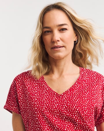 Print V-Neck Short Sleeve Boxy T-Shirt
