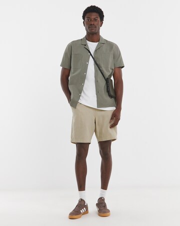 Linen Blend Chino Short
