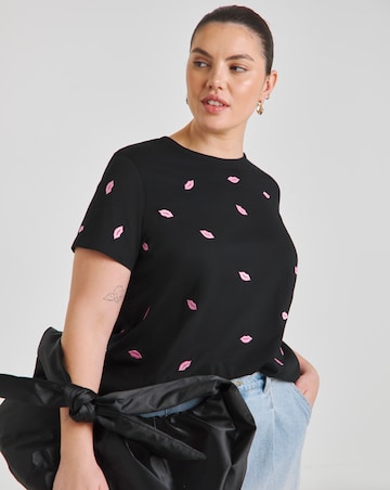 Simply Be Black Lips Embroidery T-Shirt