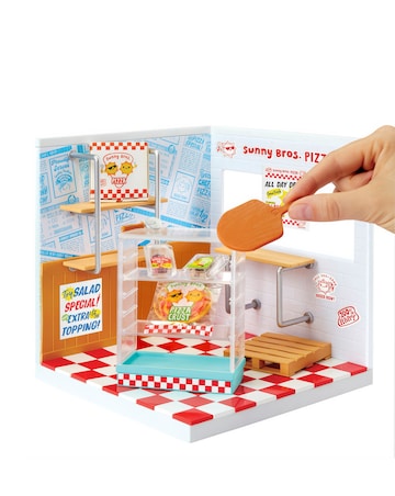 MGA's Miniverse Make It Mini Spaces Pizza Shop