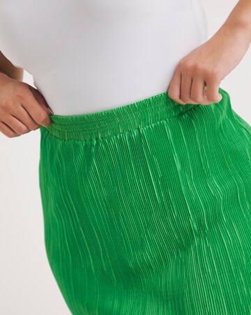 Green Plisse Midi Tube Skirt