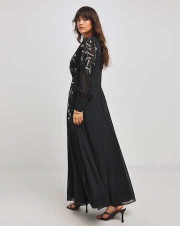 Hope & Ivy Willa Black Embellished Black Maxi Dress