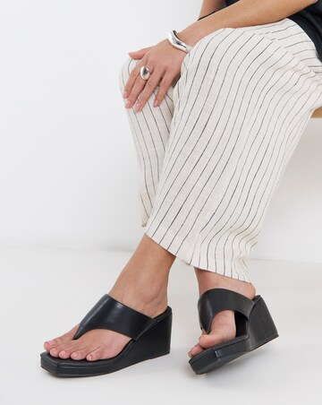 Fresno Wegded Toe Post Sandals - Wide Fit (E)