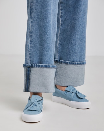 Zen Slip On Trainer With Twist Detail - Wide Fit (E)