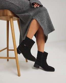 Heavenly Soles Phoenix Suede Square Toe Boots With Gusset - Extra Wide Fit (EEE)
