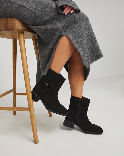 Heavenly Soles Phoenix Suede Square Toe Boots With Gusset - Extra Wide Fit (EEE)