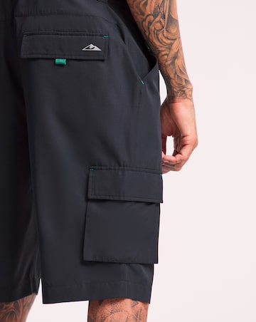 Snowdonia Black Shorts With Belt