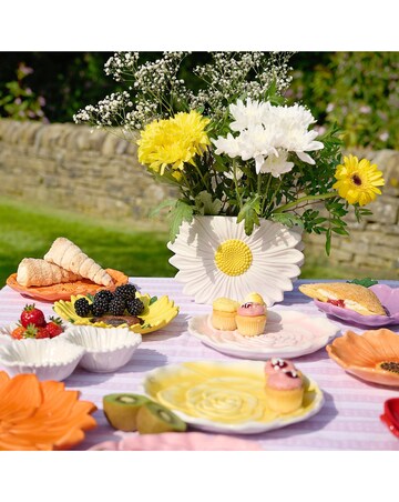 The Cottage Garden Daisy Vase