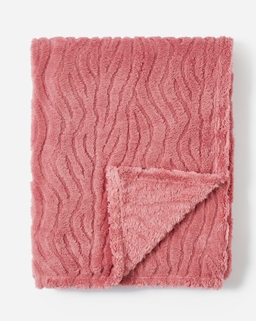Textured Wavy Fleece Throw - Rose Pink