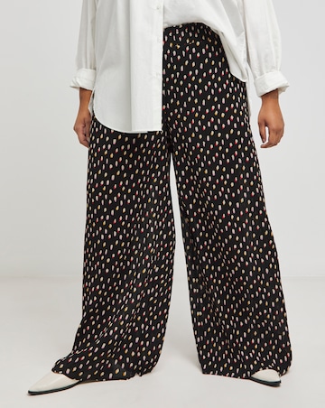 Plisse Wide Leg Trouser