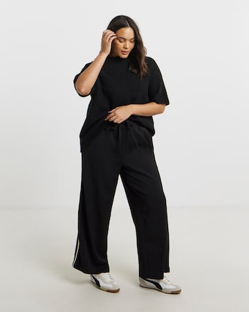 Simply Be Black Short Sleeve Boxy Knitted Top