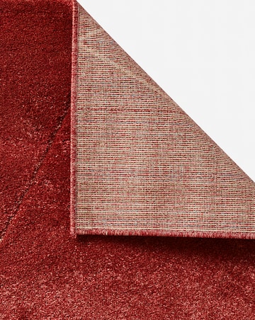 Sara Carved Triangle Rug