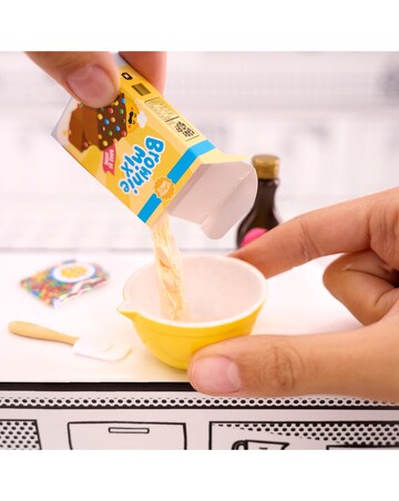 MGA's Miniverse- Make It Mini Foods: Diner From Scratch