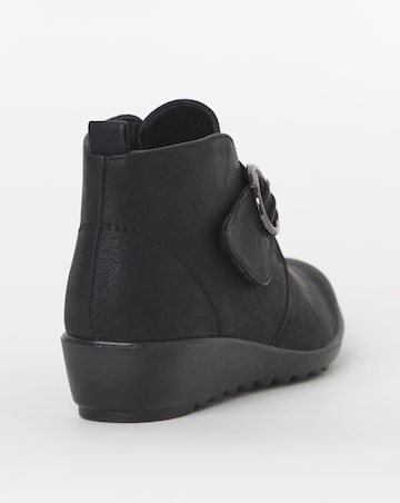 Cushion Walk Touch & Close Ankle Boot E Fit
