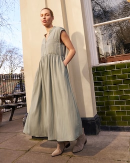 Utility Pocket Detail Maxi Dress