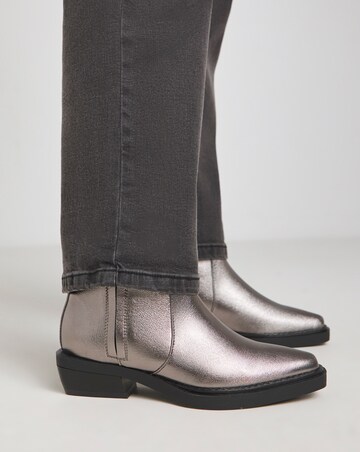 Azora Stretch Seam Western Boots Wide E Fit