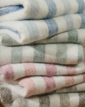 Wylder Beechwood Throw 140x180cm