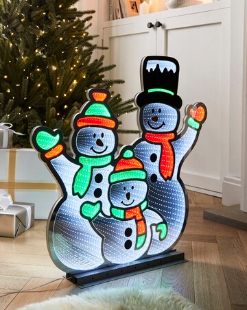 Infinity Light Snowman Family