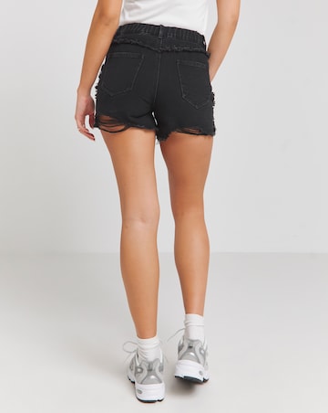 Black Frayed Hem Short