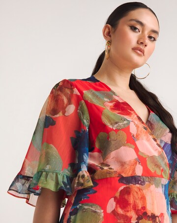 Hope & Ivy Alluring Floral Maxi Dress