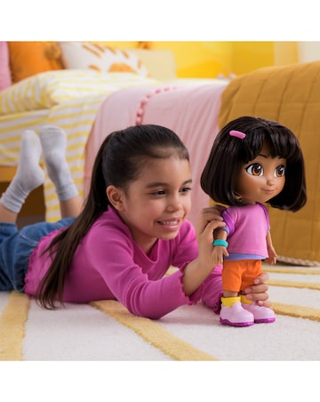 Nickelodeon Dora Sing & Explore Dora Doll