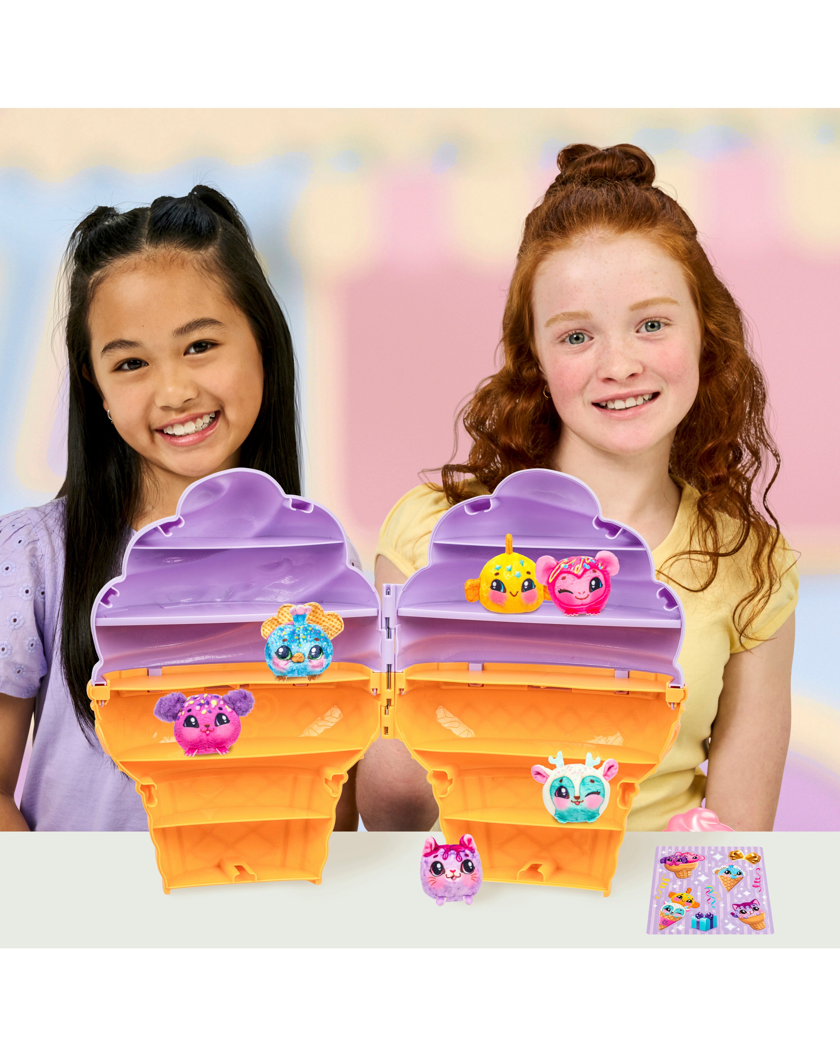 Cookeez Makery Yum Yumz Collector Case with 6 Plush Toys | Ambrose