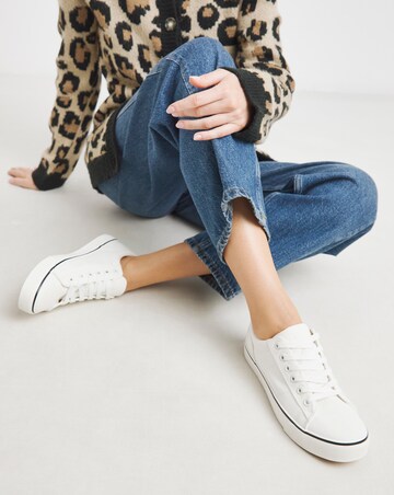 Ryder Lace Up Canvas Trainer Standard D Fit