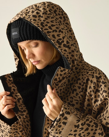 Regatta Waterproof Changing Robe