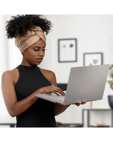 ASUS Vivobook 15 Laptop - 15.6in Intel Core 7 16GB 1TB FHD - Silver