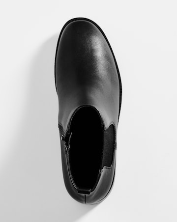 Betty Chelsea Boot Wide E Fit