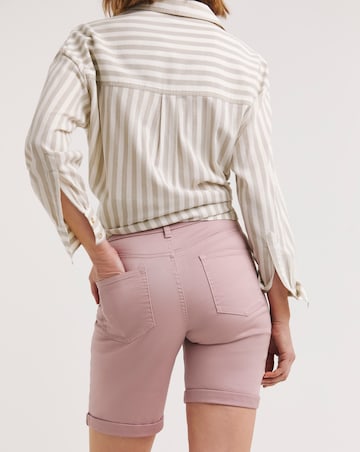 24/7 Blush Knee Shorts