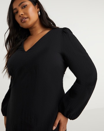 Nobody's Child Delilah V Neck Midi Dress