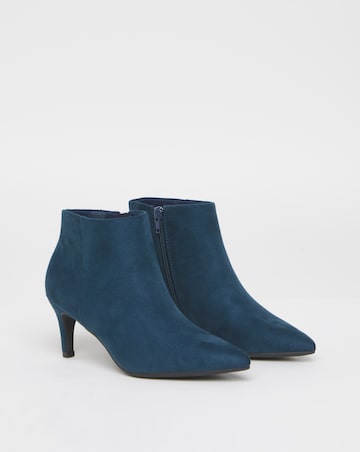Cairns Kitten Heel Pointed Toe Ankle Boot - Extra Wide Fit (EEE)
