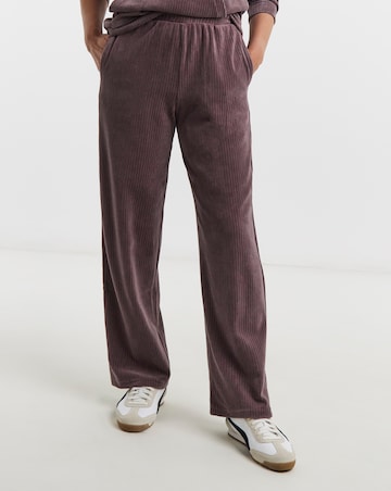 PUMA Essential Valour Rib Straight Pants