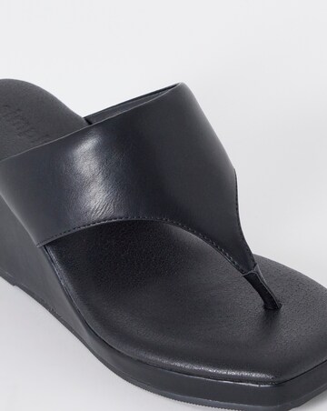 Fresno Wegded Toe Post Sandals - Wide Fit (E)