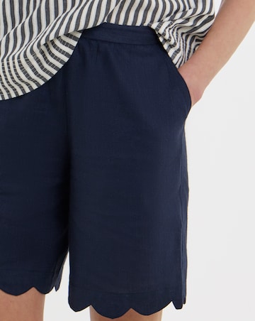 Scallop Edge Linen Mix Short