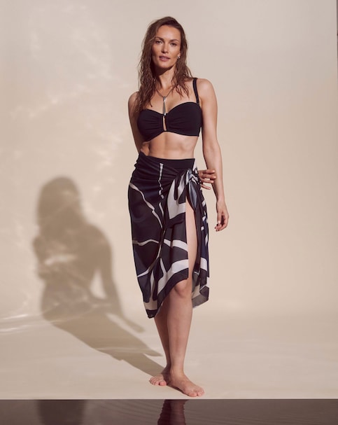 Anthology X Magisculpt Sarong Mono Print