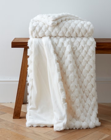 Scallop Faux Fur Throw