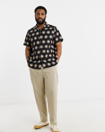 Textured Sundial Print Shirt
