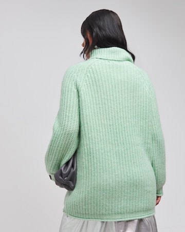Green Chunky Roll Neck Longline Jumper