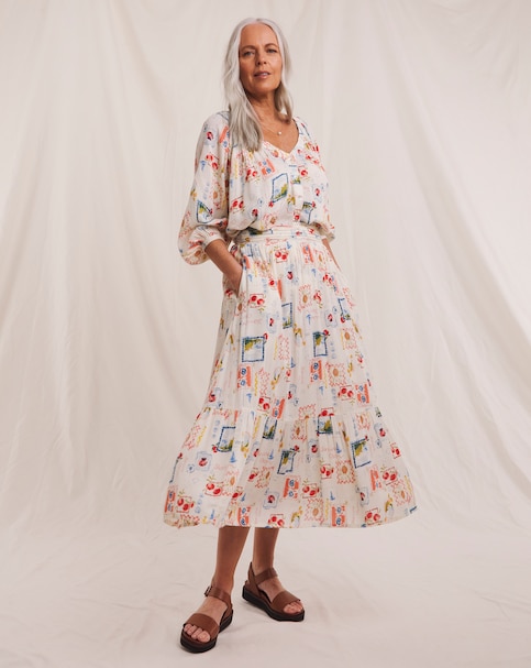 Julipa Postcard Print Textured Crinkle Midi Skirt