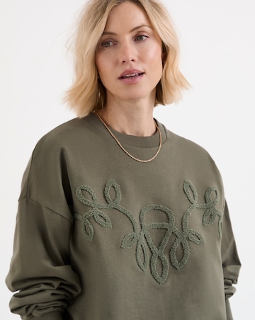 Placement Applique Sweatshirt