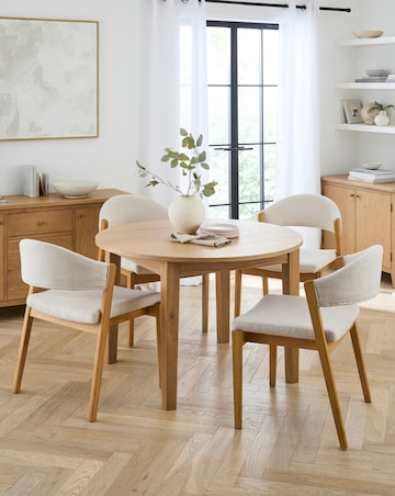 Caitlin Wooden Extendable Dining Table with 4 Elva Chairs