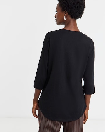 Longline Curved Hem 3/4 Sleeve Top