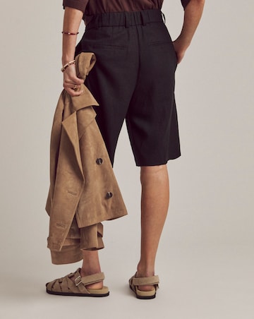 LINEN BERMUDA SHORT
